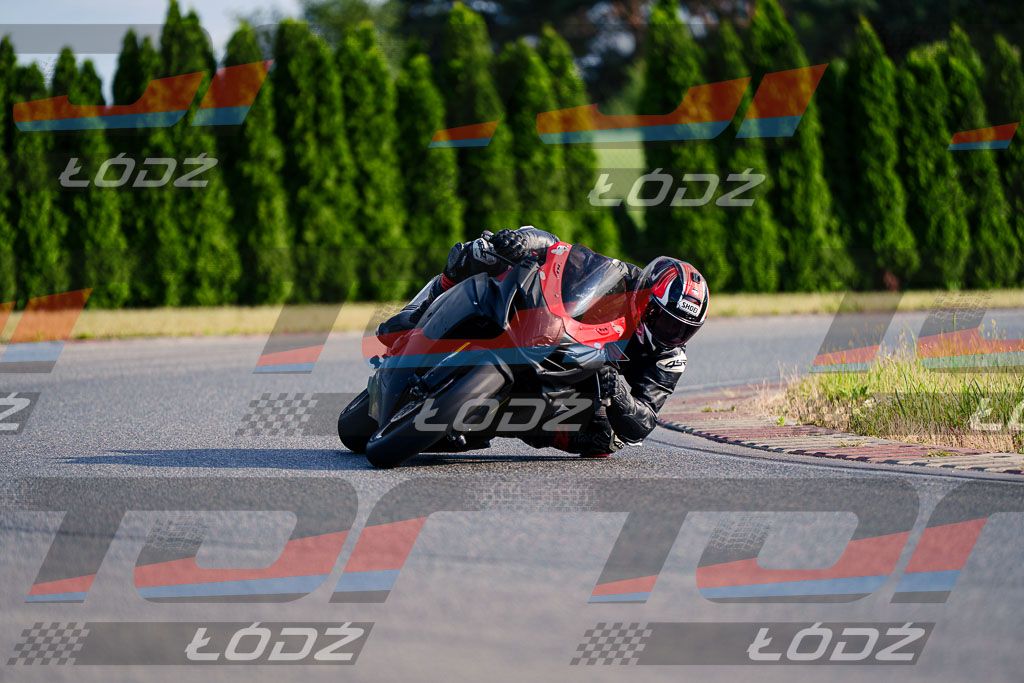 25.06.20 TM-2478.jpg