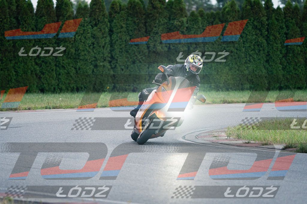 26.09.03 TM-1363.jpg