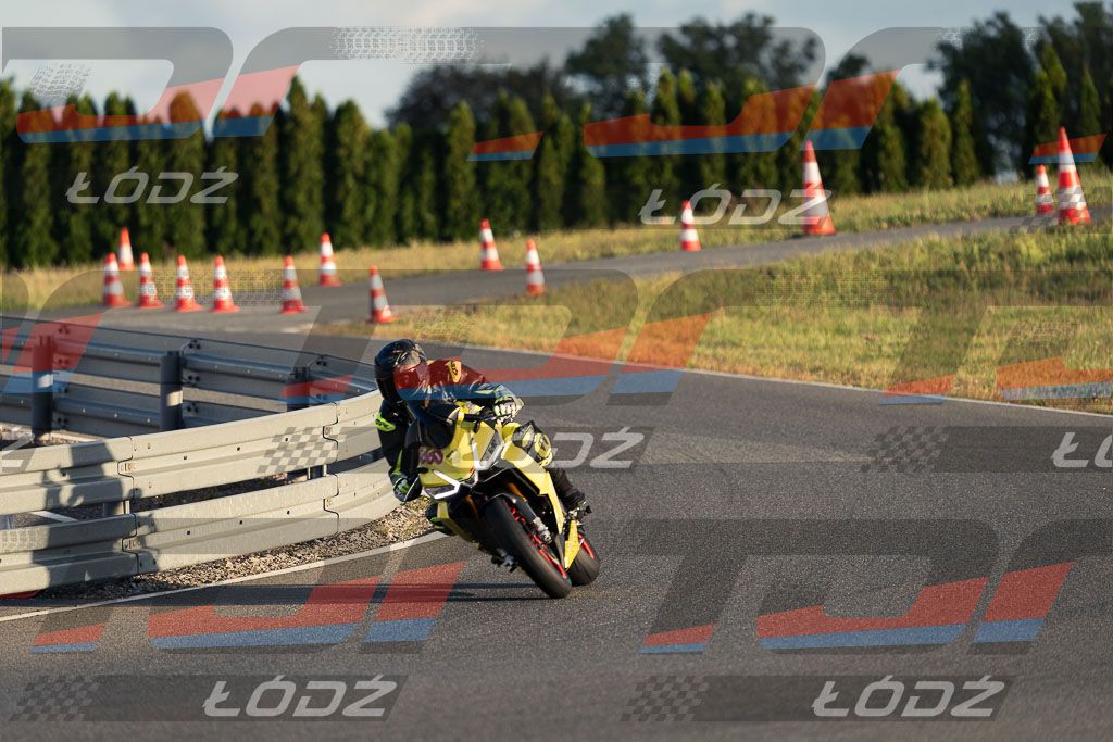 26.09.06 TM-2251.jpg