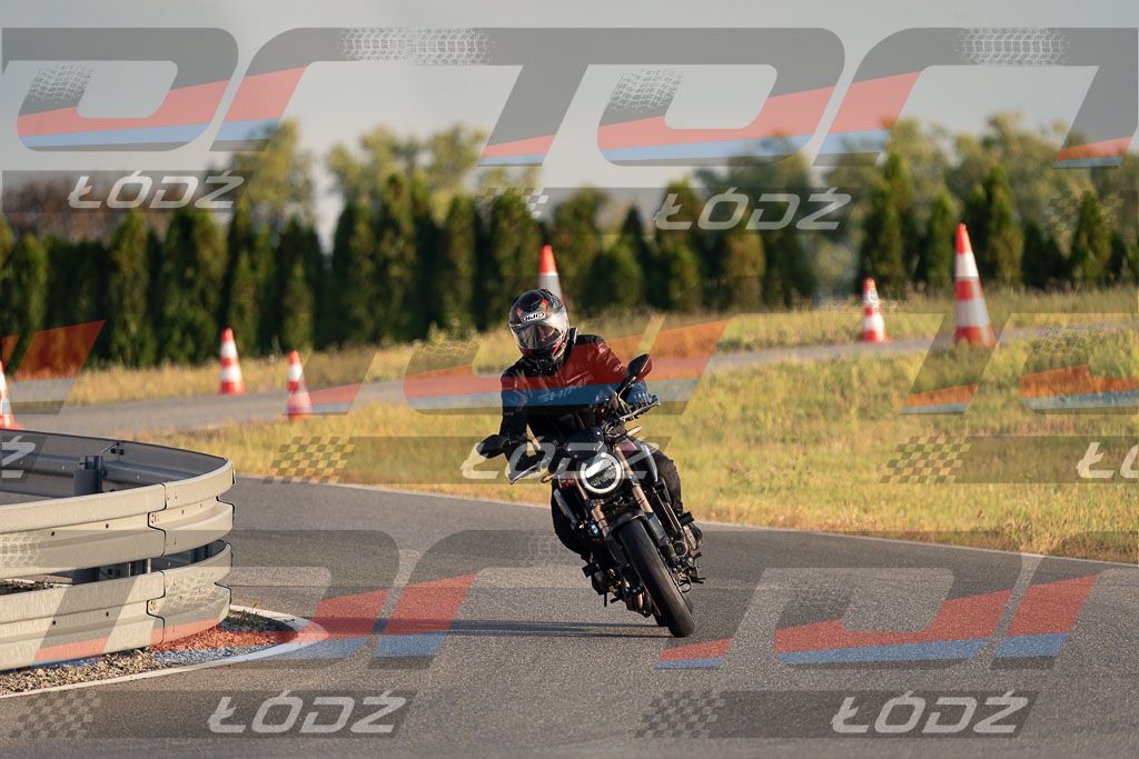 26.09.12 TM-4023.jpg