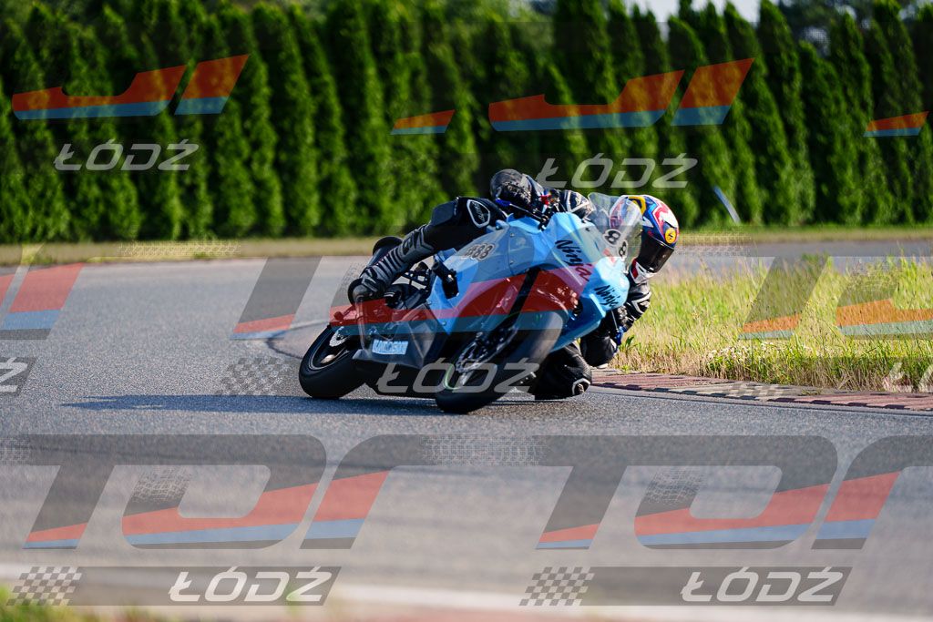 25.06.20 TM-2452.jpg