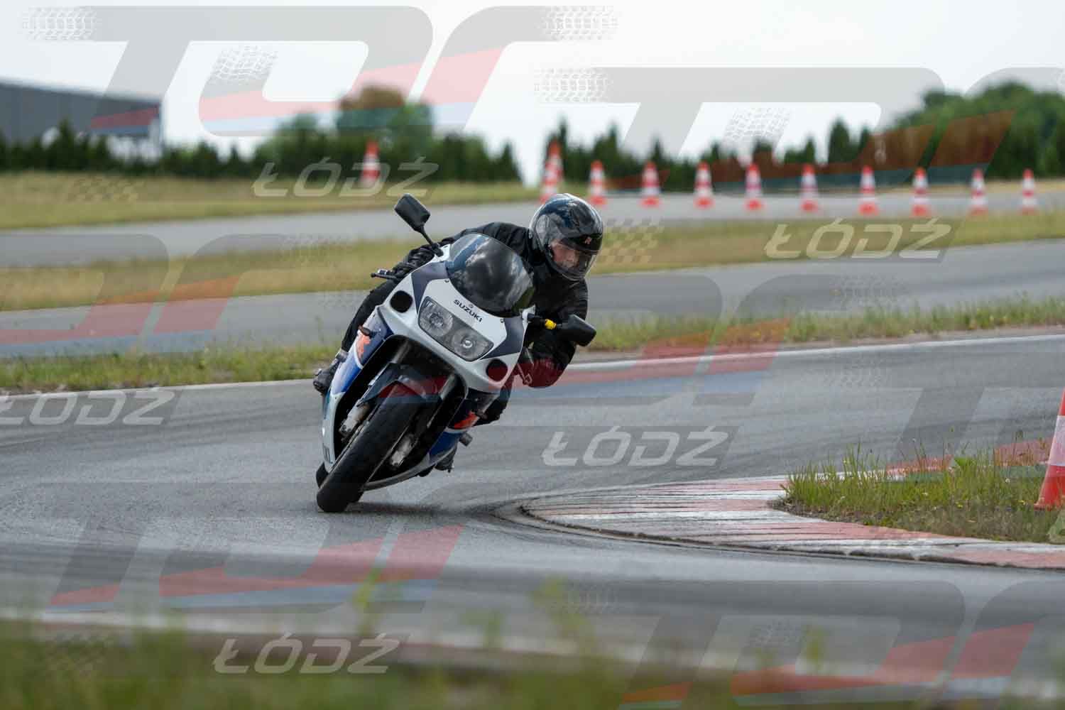 010626TDmoto-64.jpg
