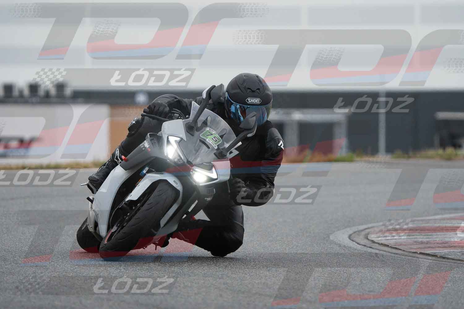 110726trackday (68 of 142).jpg