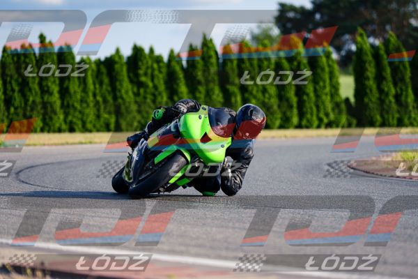 25.06.20 TM-2641.jpg