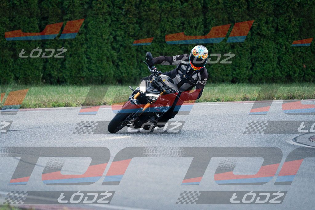 26.09.03 TM-1379.jpg