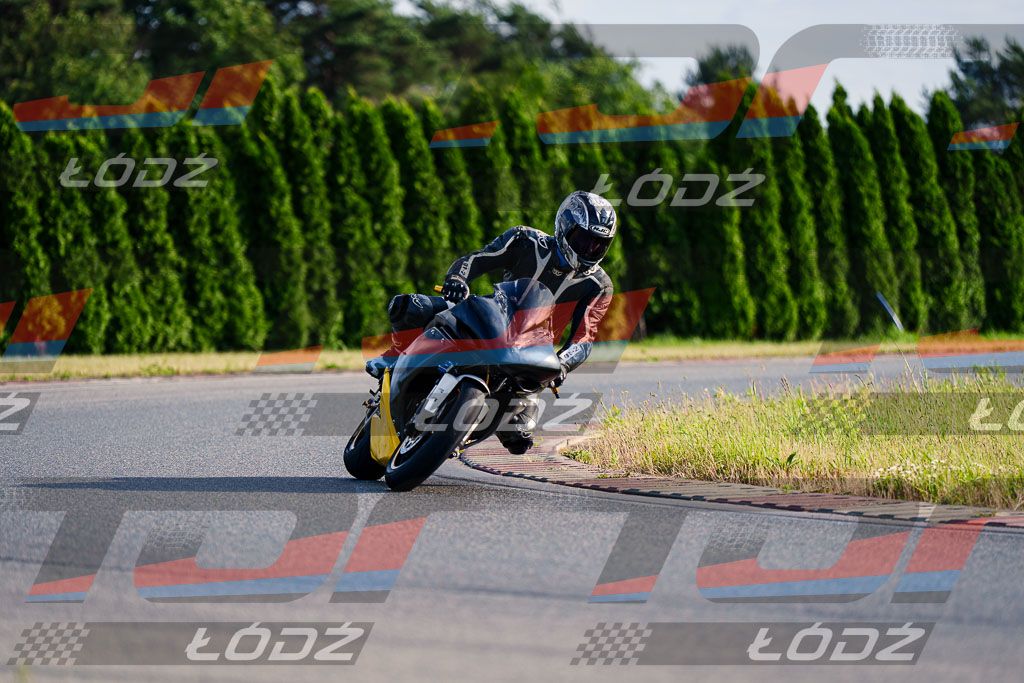 25.06.20 TM-2434.jpg