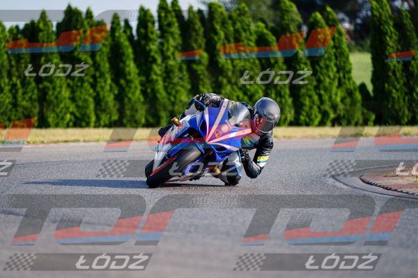 25.06.20 TM-2600.jpg