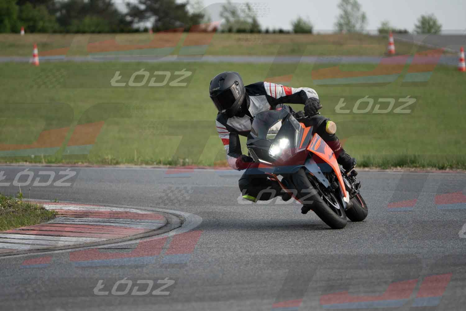 040526trackday-132.jpg