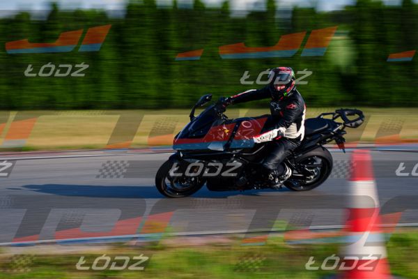 25.06.20 TM-3572.jpg