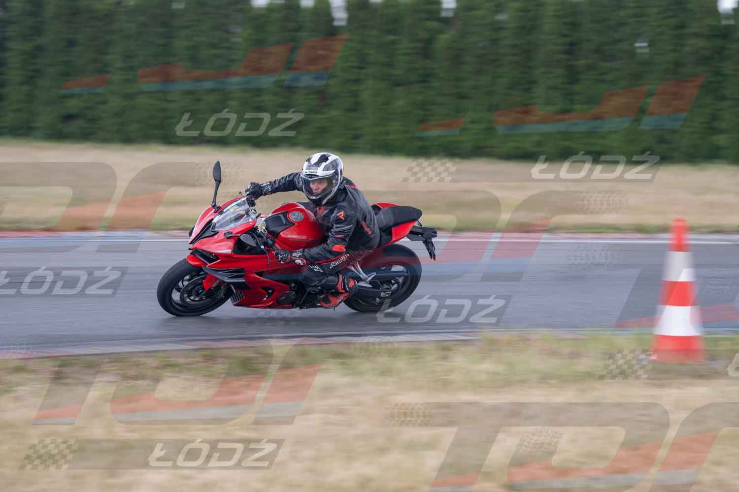 010626TDmoto-252.jpg