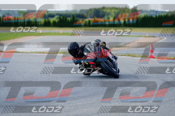 25.06.20 TM-2244.jpg