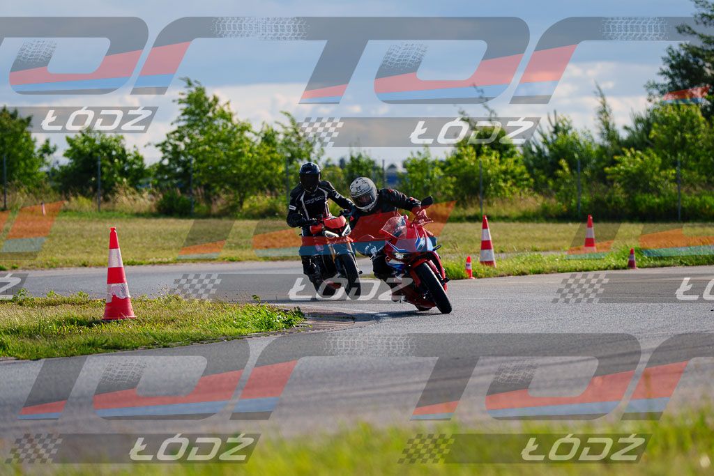 25.06.20 TM-2228.jpg
