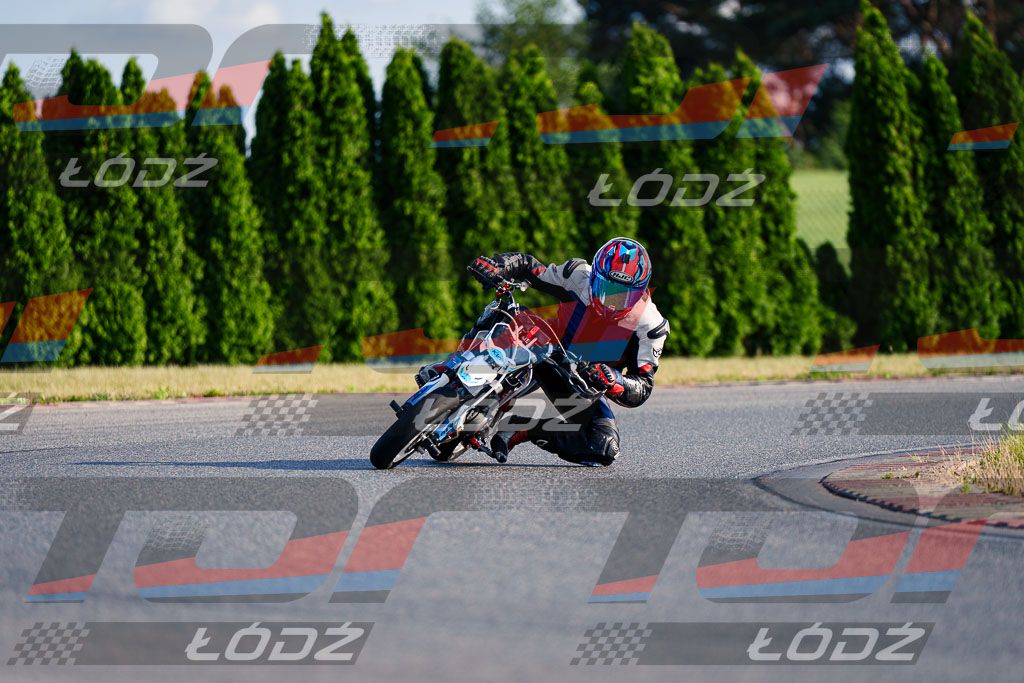 25.06.20 TM-2711.jpg
