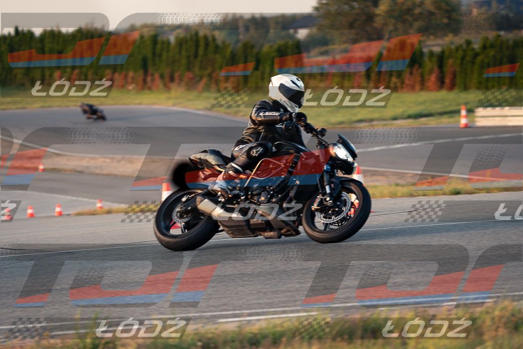 26.09.12 TM-5085.jpg