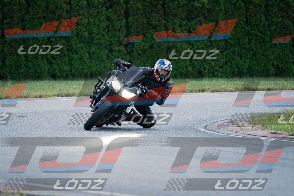 26.09.03 TM-1369.jpg