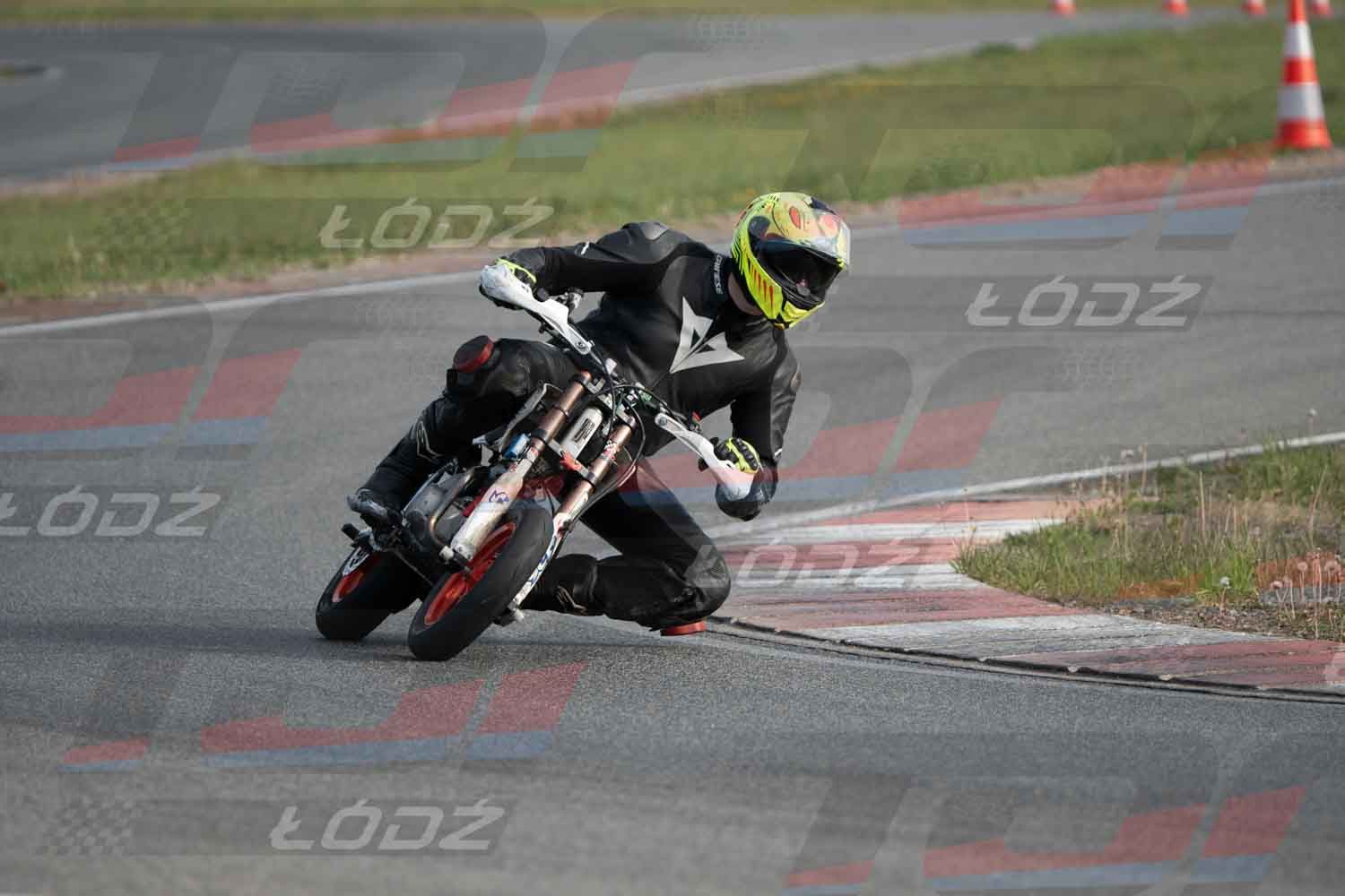 040526trackday-7.jpg