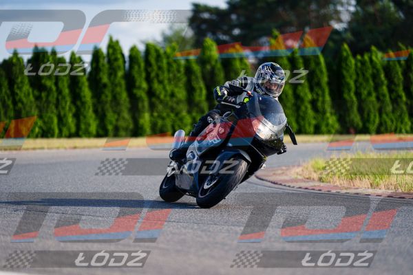 25.06.20 TM-2573.jpg