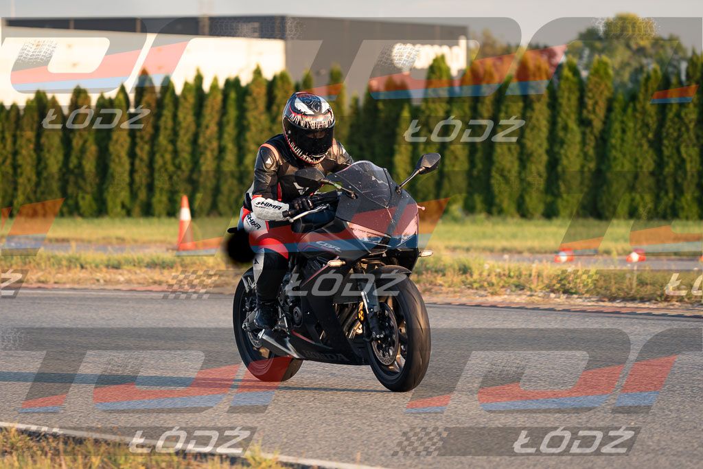 26.09.12 TM-4513.jpg