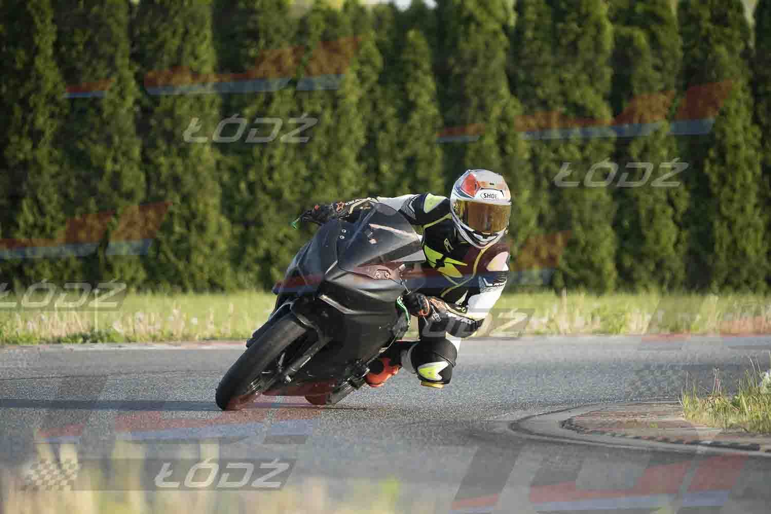 010525TDmoto (74).jpg