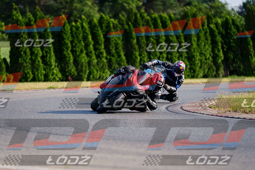 25.06.20 TM-2413.jpg