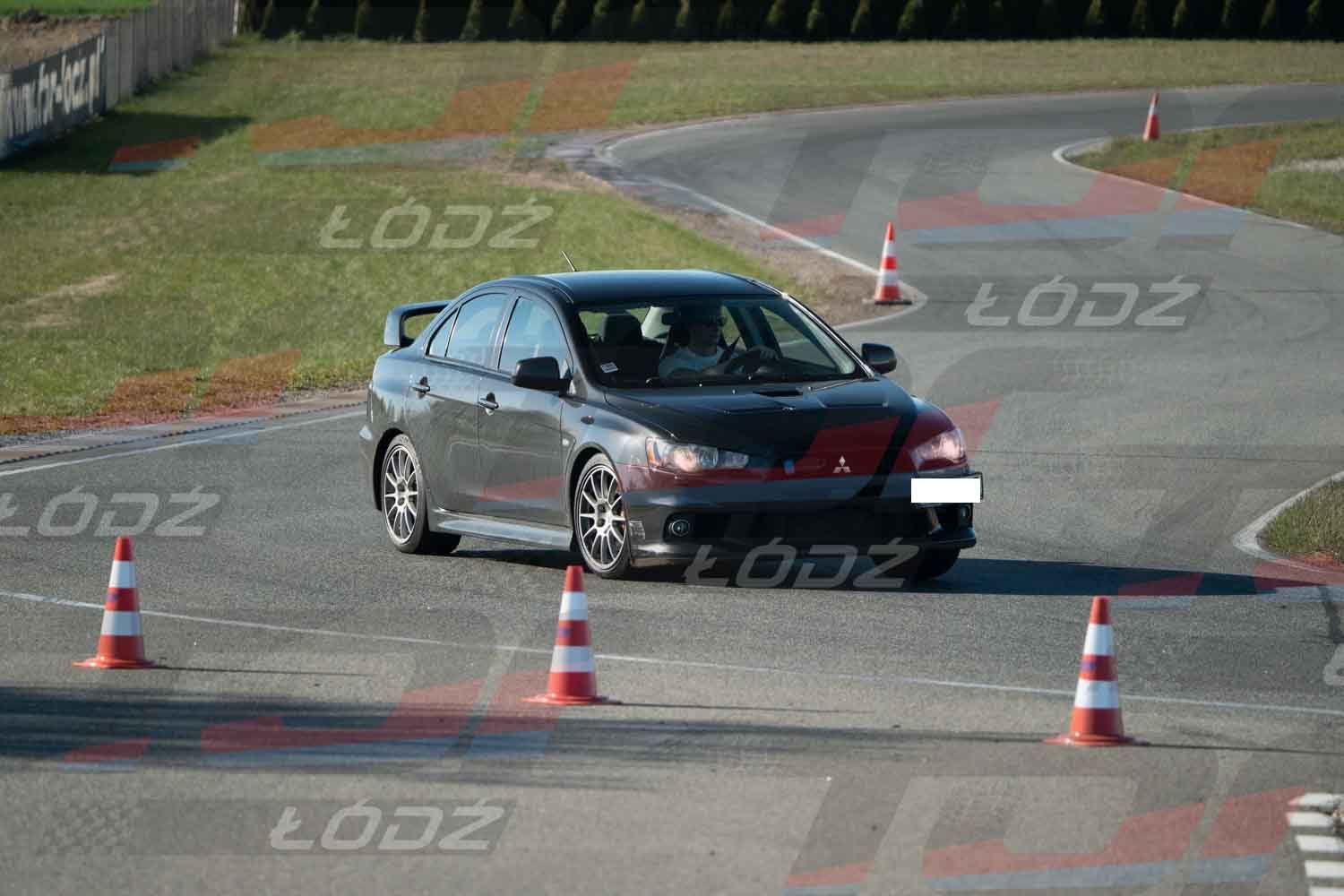 010526TDauto-71.jpg
