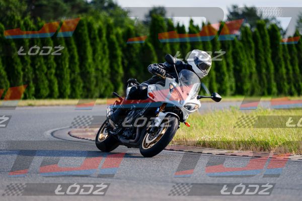 25.06.20 TM-2405.jpg