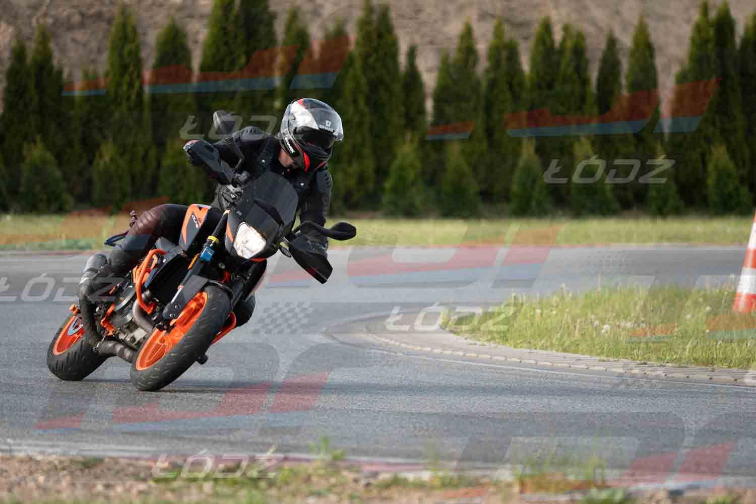 040526trackday-97.jpg