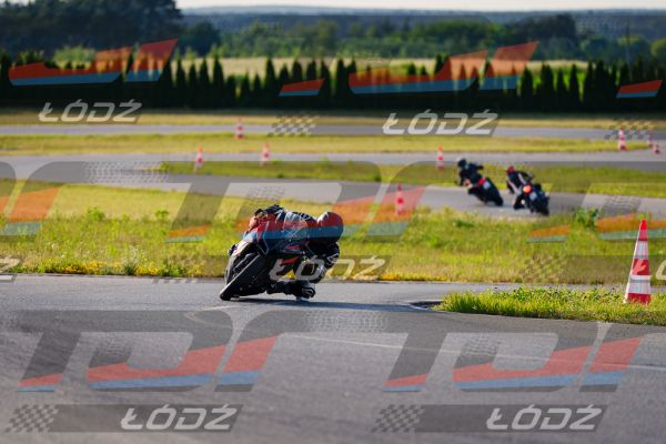 25.06.20 TM-5001.jpg
