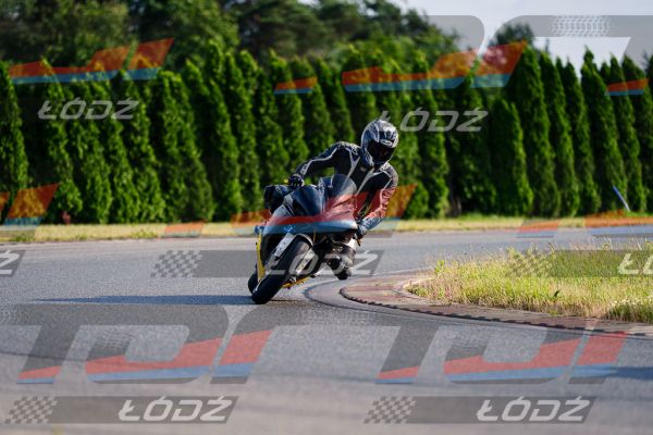 25.06.20 TM-2433.jpg