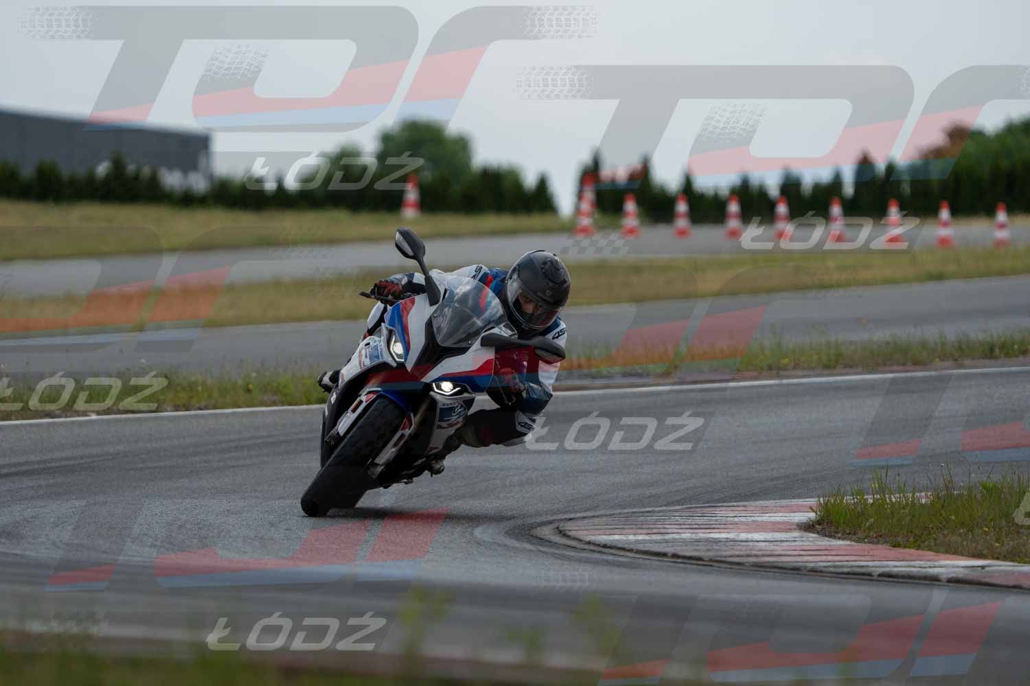 010626TDmoto-63.jpg
