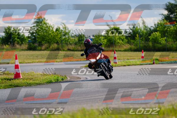 25.06.20 TM-2232.jpg
