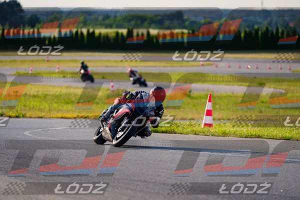 25.06.20 TM-5004.jpg