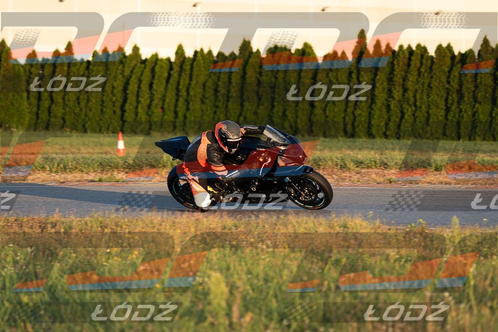26.09.06 TM-2972.jpg