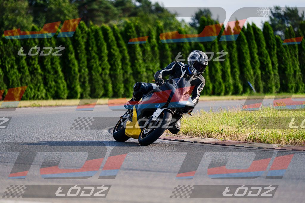 25.06.20 TM-2435.jpg