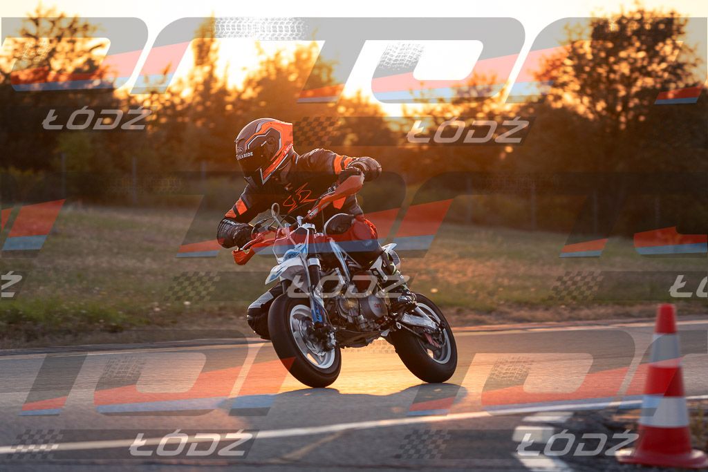 26.09.12 TM-5201.jpg