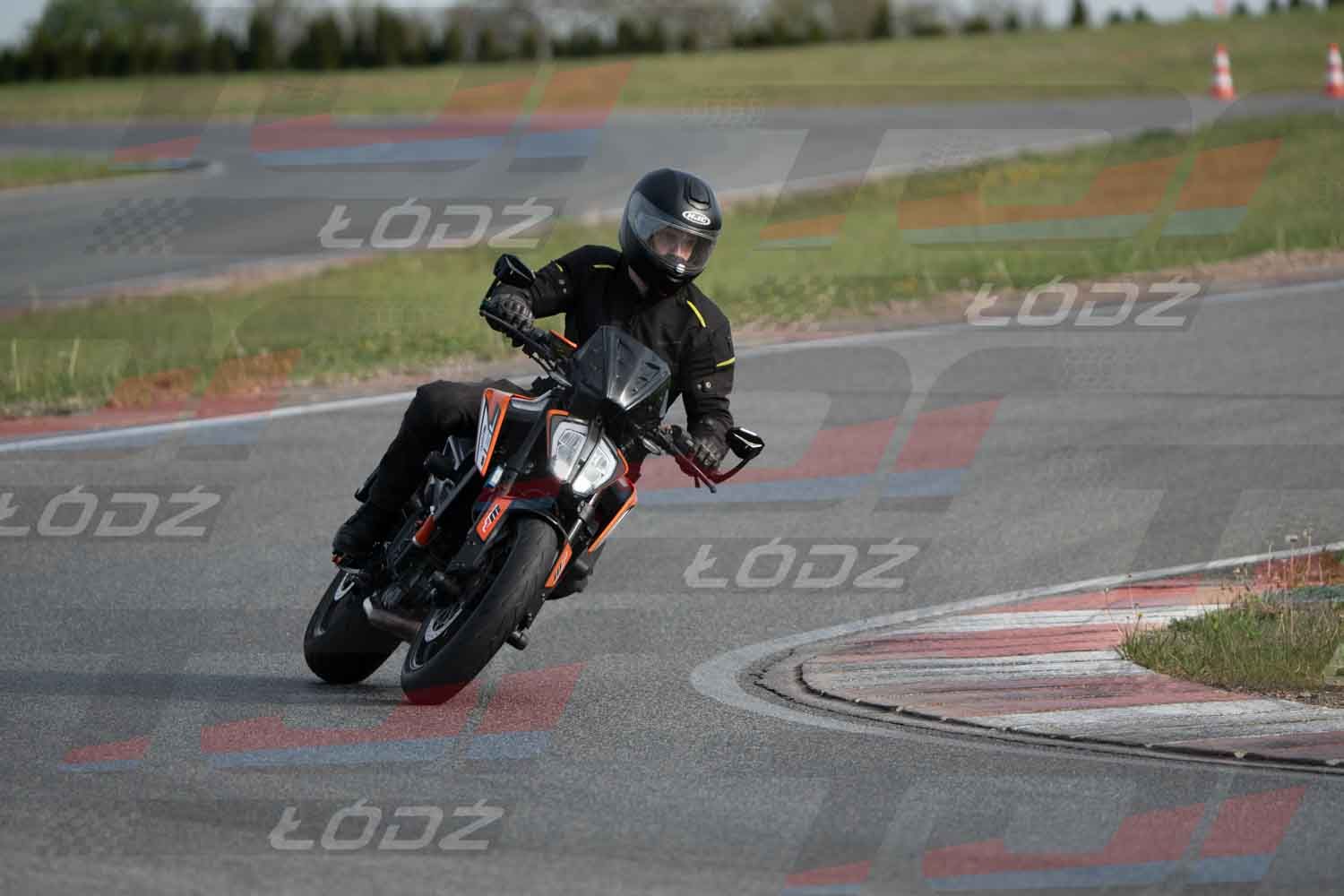 040526trackday-4.jpg