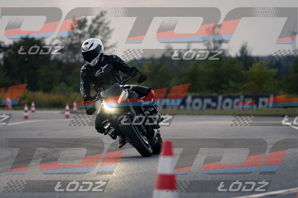 26.09.12 TM-5404.jpg