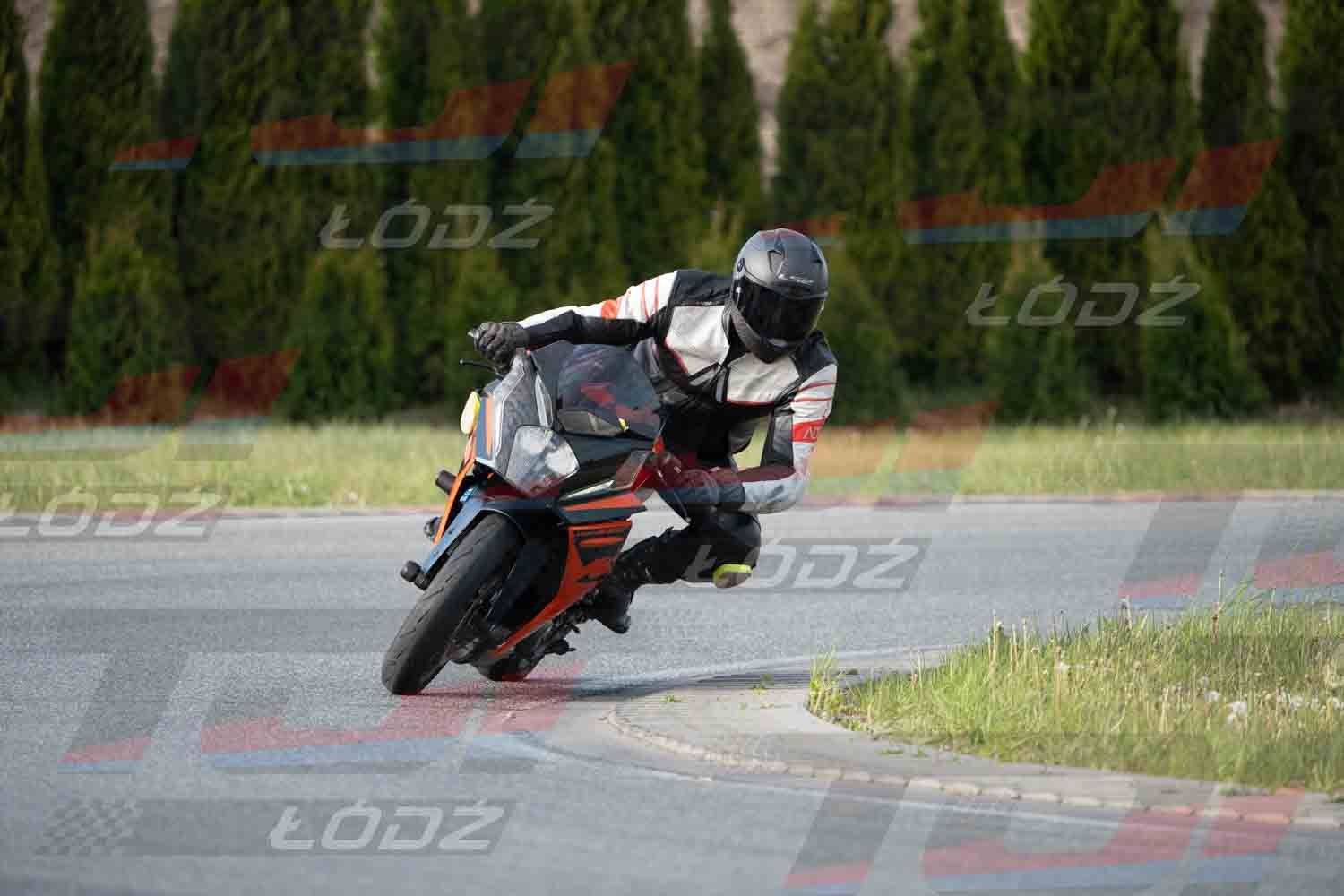040526trackday-98.jpg