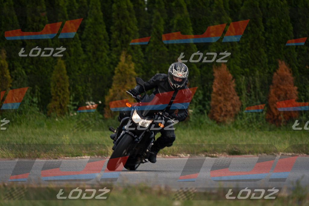 26.09.03 TM-9179.jpg