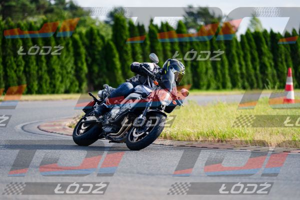25.06.20 TM-2350.jpg