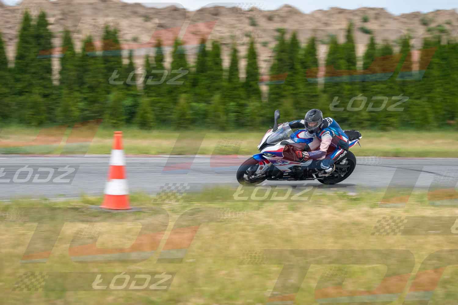 010626TDmoto-175.jpg