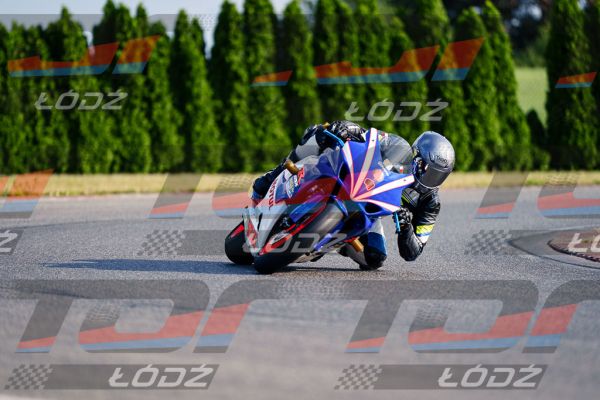 25.06.20 TM-2518.jpg