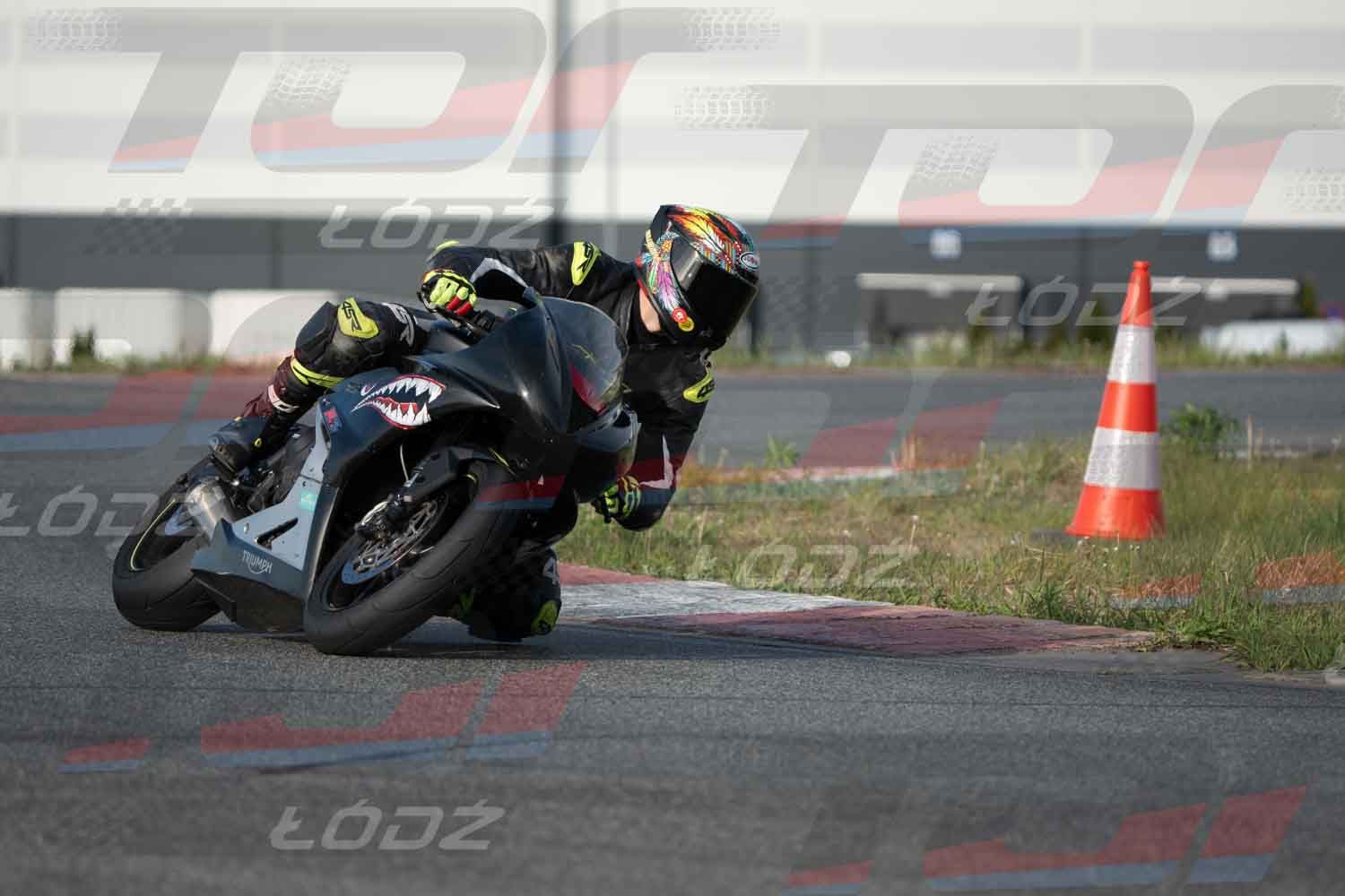 040526trackday-217.jpg
