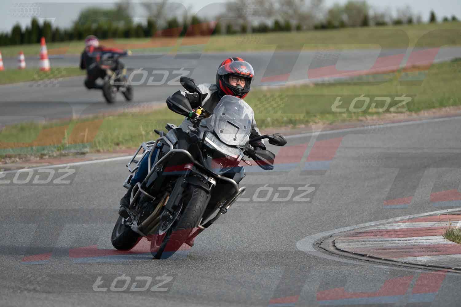 040526trackday-17.jpg