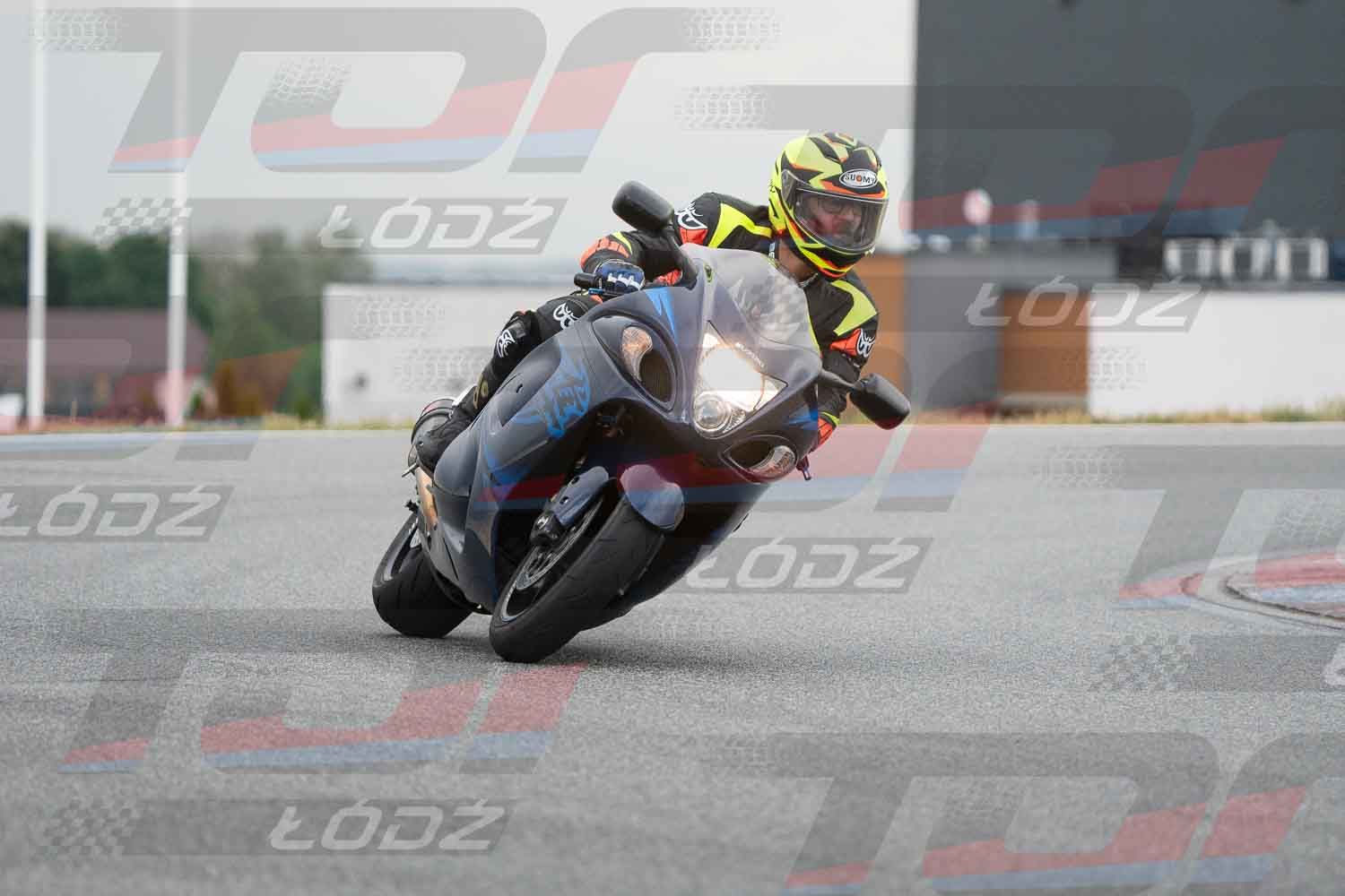 110726trackday (60 of 142).jpg