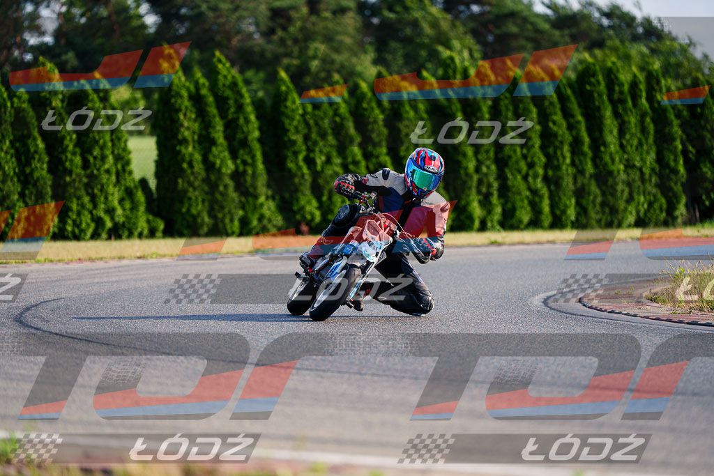 25.06.20 TM-2440.jpg