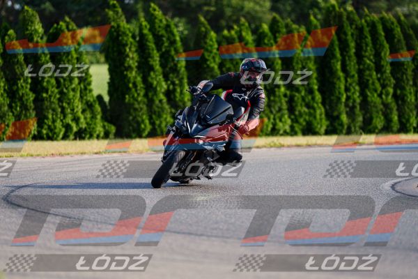 25.06.20 TM-2370.jpg