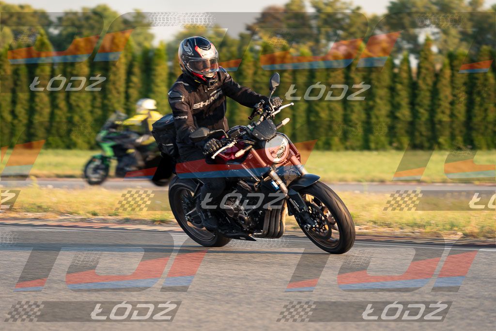 26.09.12 TM-4512.jpg