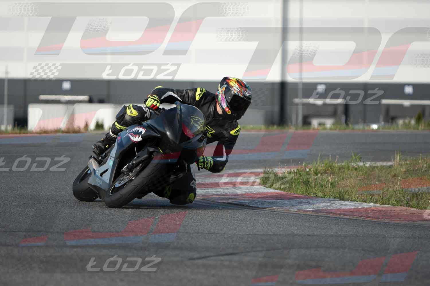 040526trackday-216.jpg
