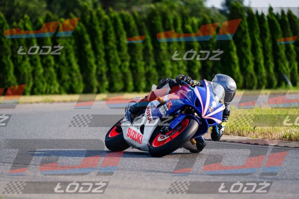 25.06.20 TM-2423.jpg